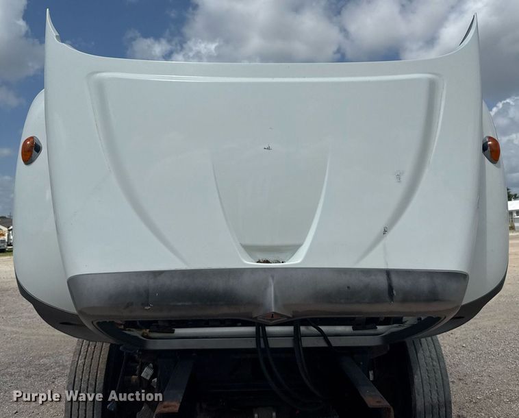 image for item DS3807 2009 International 7400 dump truck