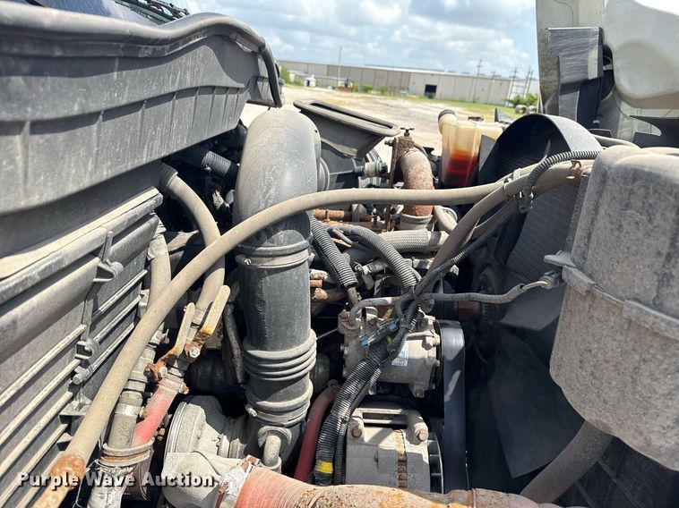 image for item DS3807 2009 International 7400 dump truck