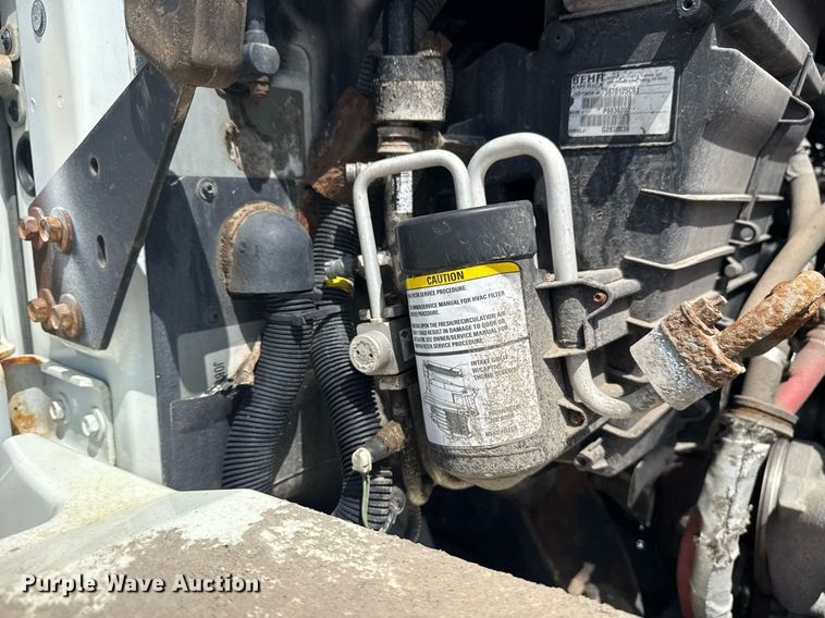 image for item DS3807 2009 International 7400 dump truck