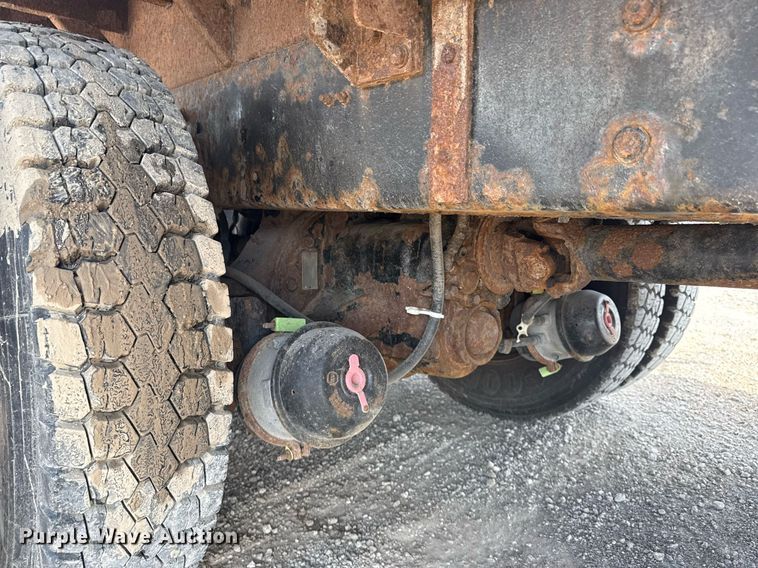 image for item DS3807 2009 International 7400 dump truck