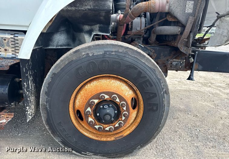 image for item DS3807 2009 International 7400 dump truck