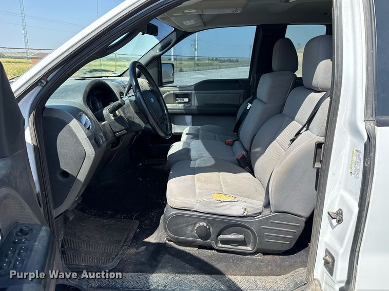 image for item DT6677 2006 Ford F150 SuperCab pickup truck