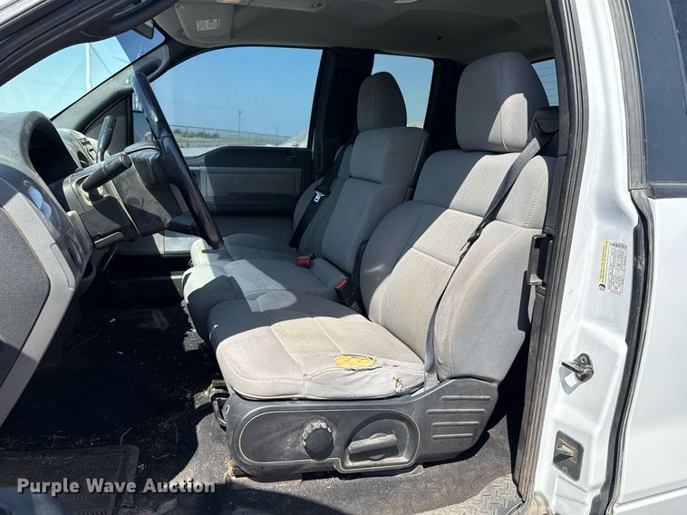 image for item DT6677 2006 Ford F150 SuperCab pickup truck