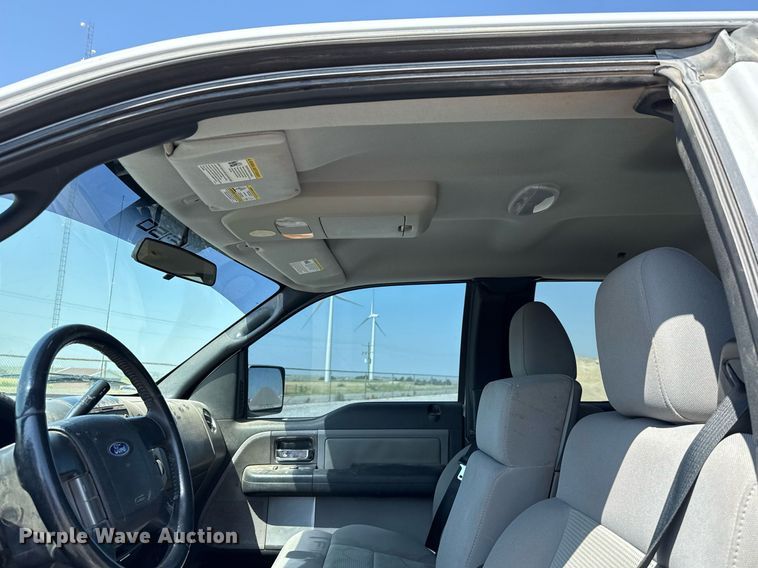 image for item DT6677 2006 Ford F150 SuperCab pickup truck