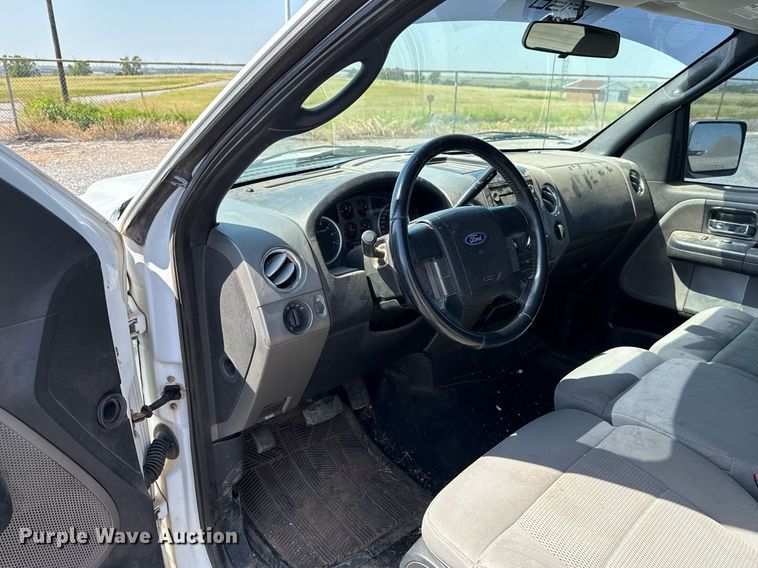 image for item DT6677 2006 Ford F150 SuperCab pickup truck