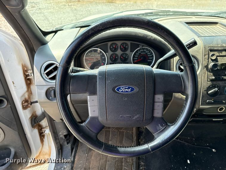 image for item DT6677 2006 Ford F150 SuperCab pickup truck