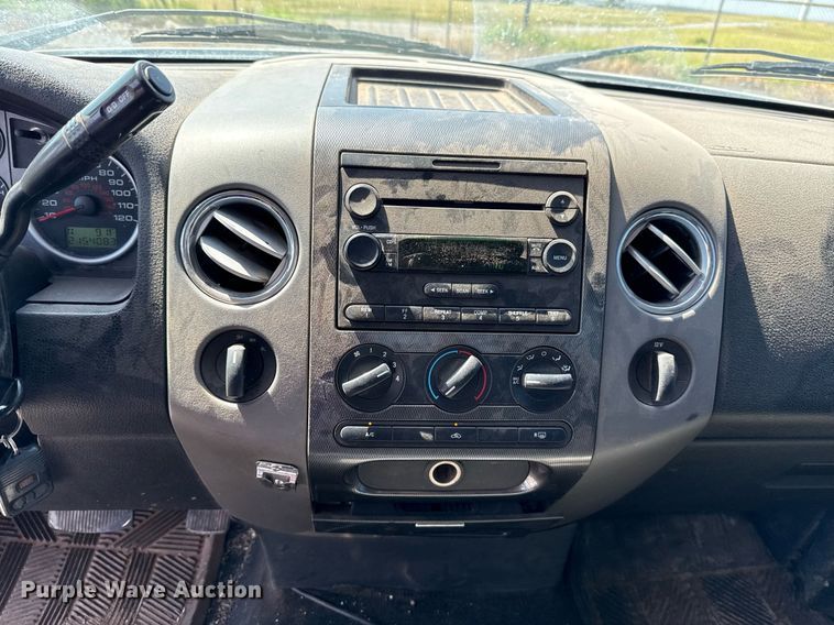 image for item DT6677 2006 Ford F150 SuperCab pickup truck