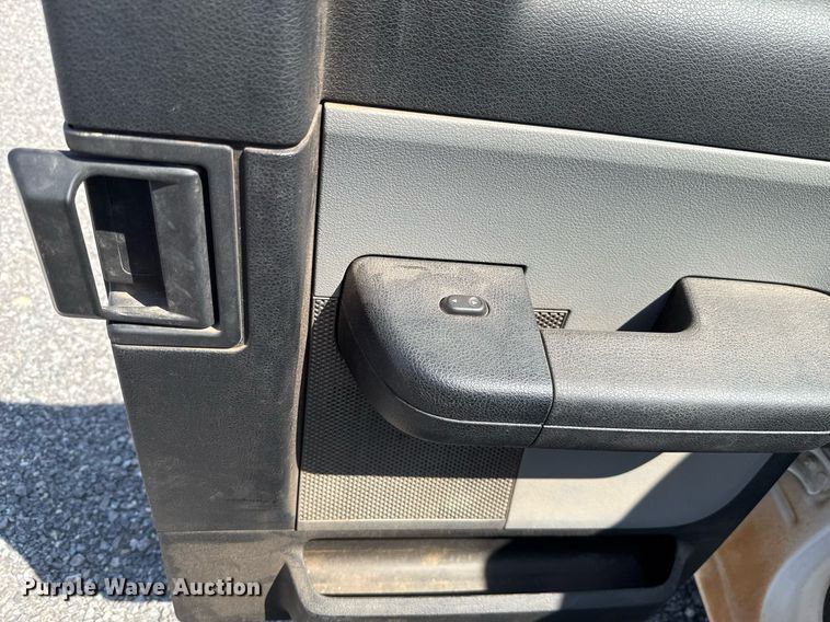 image for item DT6677 2006 Ford F150 SuperCab pickup truck