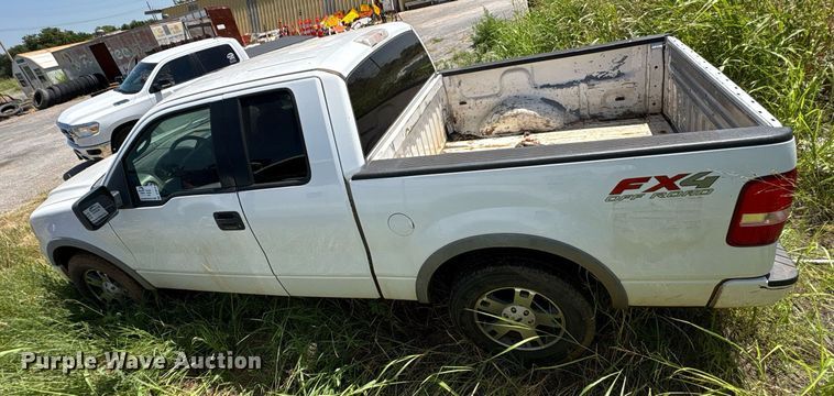 image for item DT6678 2006 Ford F150 SuperCab pickup truck