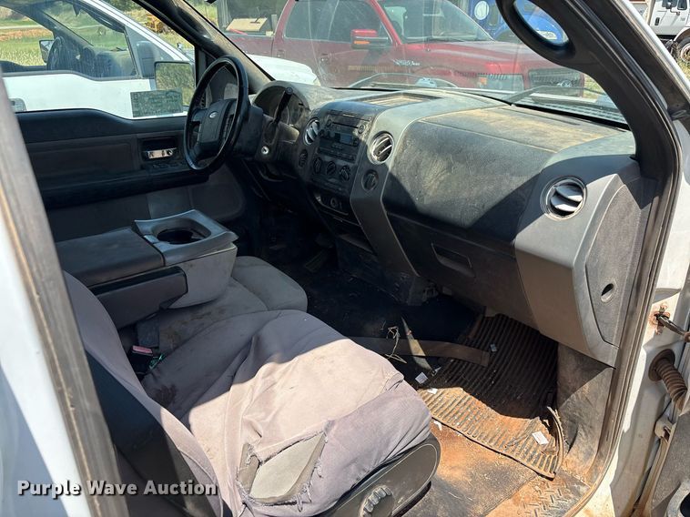 image for item DT6678 2006 Ford F150 SuperCab pickup truck