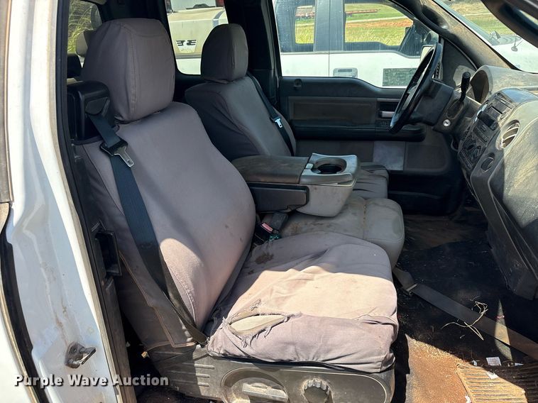 image for item DT6678 2006 Ford F150 SuperCab pickup truck