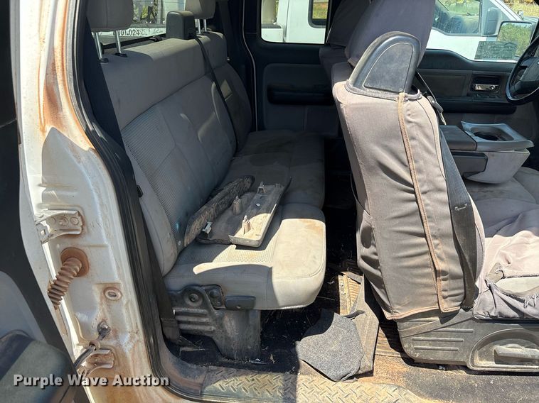 image for item DT6678 2006 Ford F150 SuperCab pickup truck