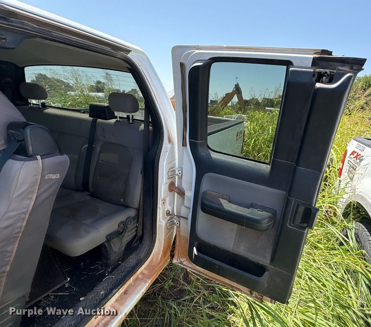 image for item DT6678 2006 Ford F150 SuperCab pickup truck