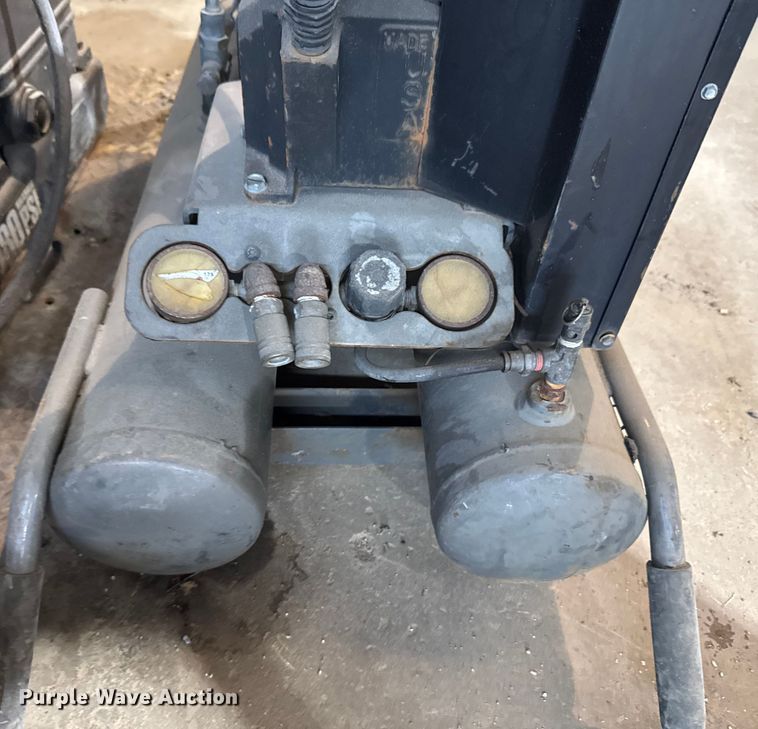 image for item DU9318  (3) air compressors