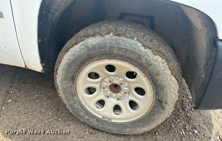 image for item DU9327 2009 Chevrolet Silverado 1500 pickup truck