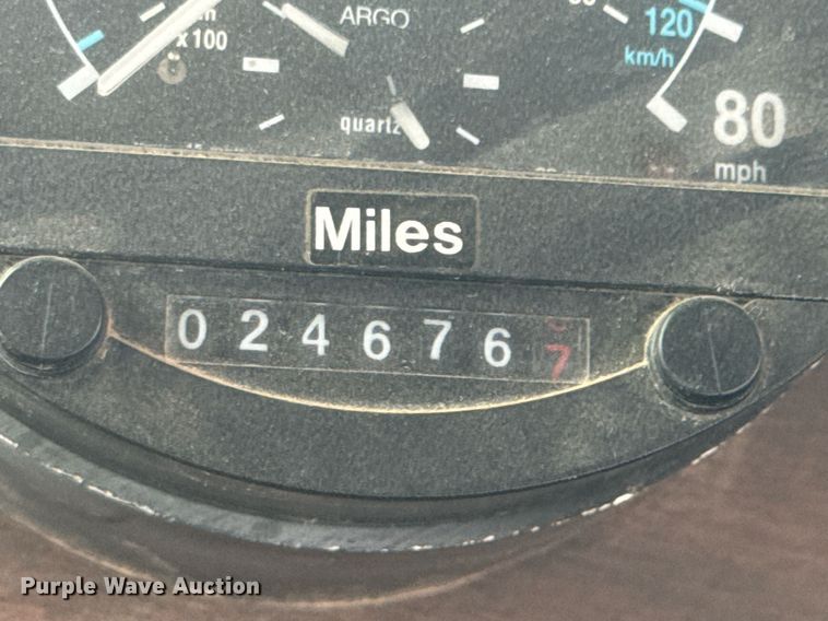 image for item DU9329 1991 Freightliner M915A2 semi truck