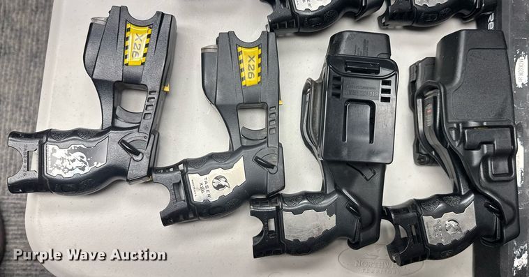 image for item DU9330 Police equipment