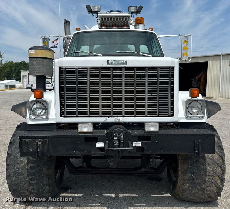 image for item DV4145 Big Wheels applicator truck