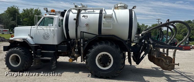 image for item DV4145 Big Wheels applicator truck