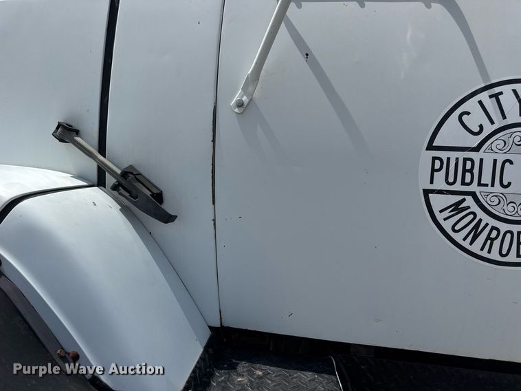 image for item DV4145 Big Wheels applicator truck