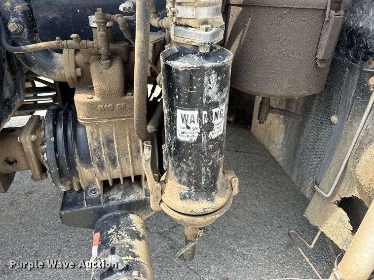 image for item DV4145 Big Wheels applicator truck