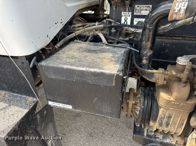 image for item DV4145 Big Wheels applicator truck