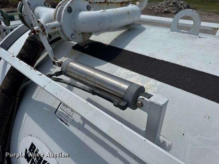 image for item DV4145 Big Wheels applicator truck