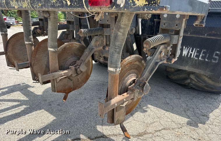 image for item DV4145 Big Wheels applicator truck