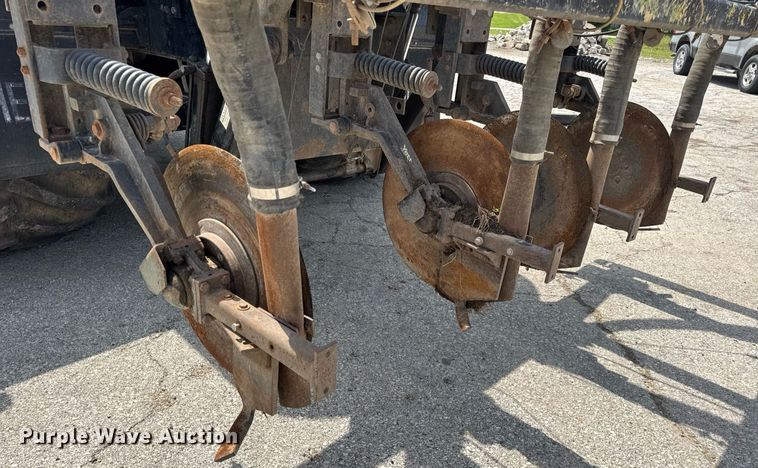 image for item DV4145 Big Wheels applicator truck