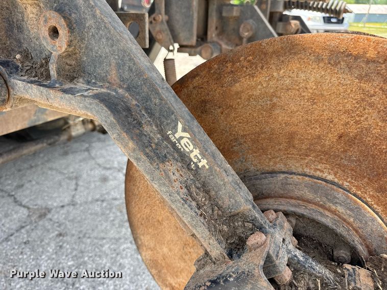 image for item DV4145 Big Wheels applicator truck