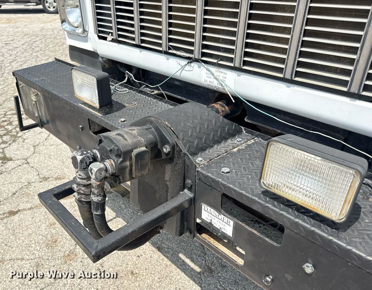 image for item DV4145 Big Wheels applicator truck