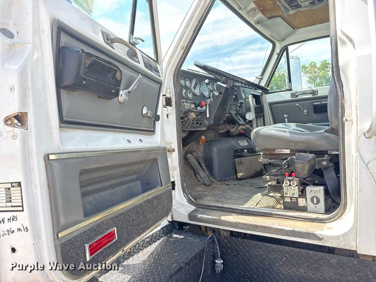 image for item DV4145 Big Wheels applicator truck