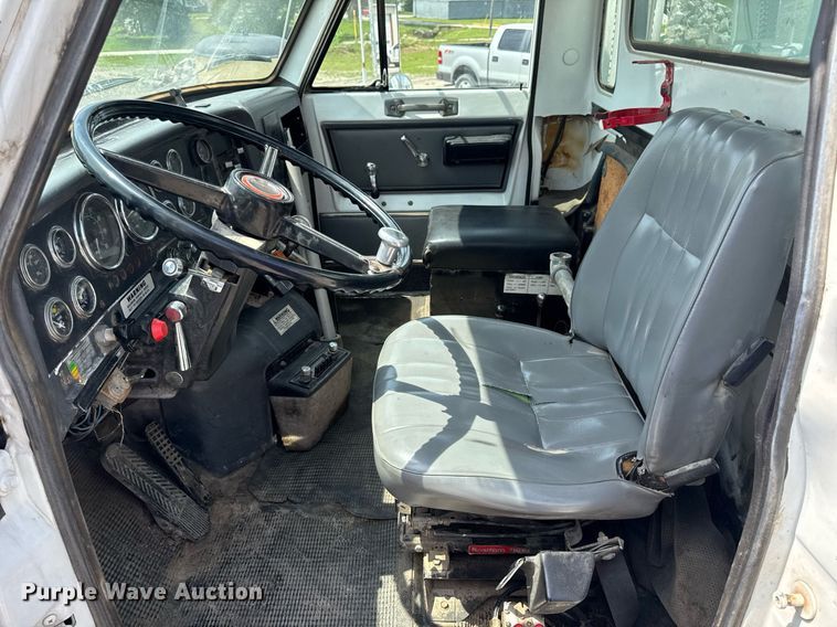 image for item DV4145 Big Wheels applicator truck