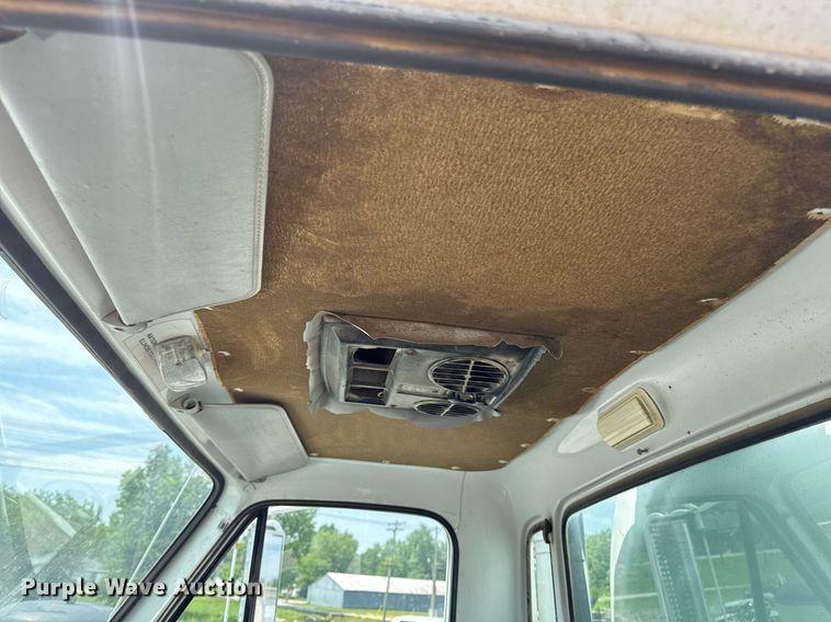 image for item DV4145 Big Wheels applicator truck