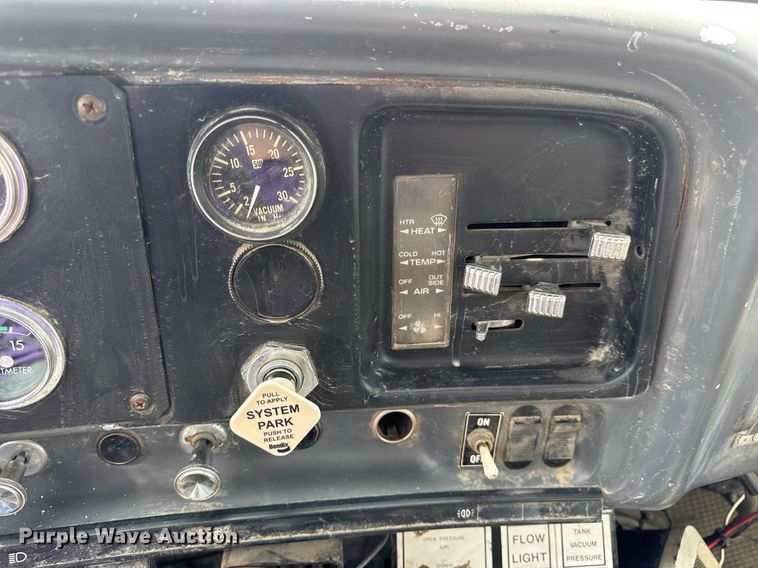 image for item DV4145 Big Wheels applicator truck