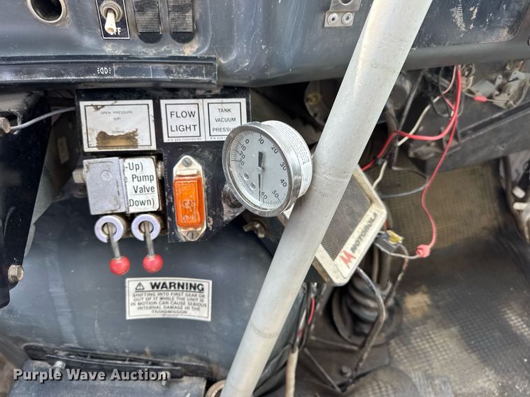 image for item DV4145 Big Wheels applicator truck