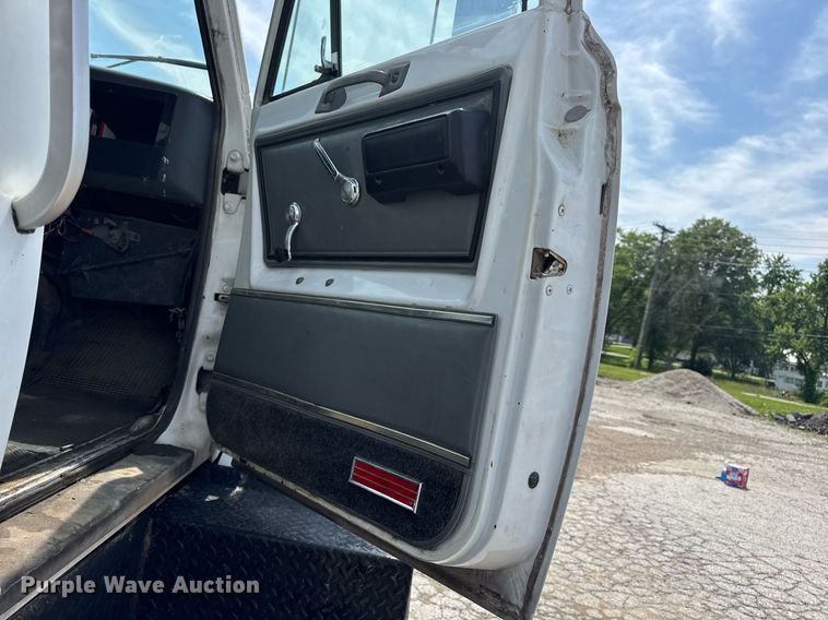 image for item DV4145 Big Wheels applicator truck