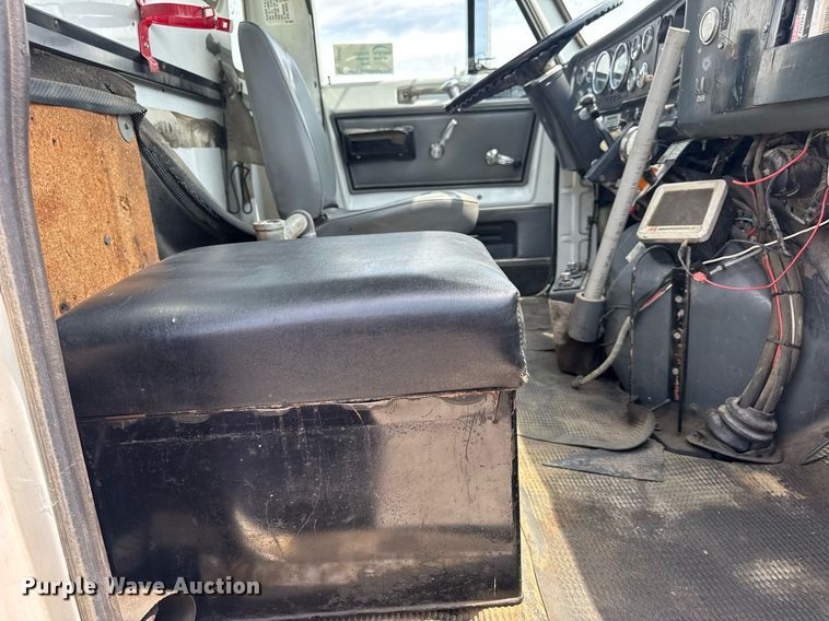 image for item DV4145 Big Wheels applicator truck