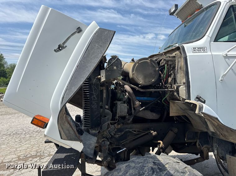 image for item DV4145 Big Wheels applicator truck