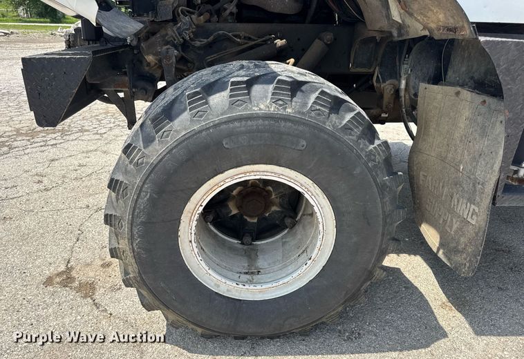 image for item DV4145 Big Wheels applicator truck