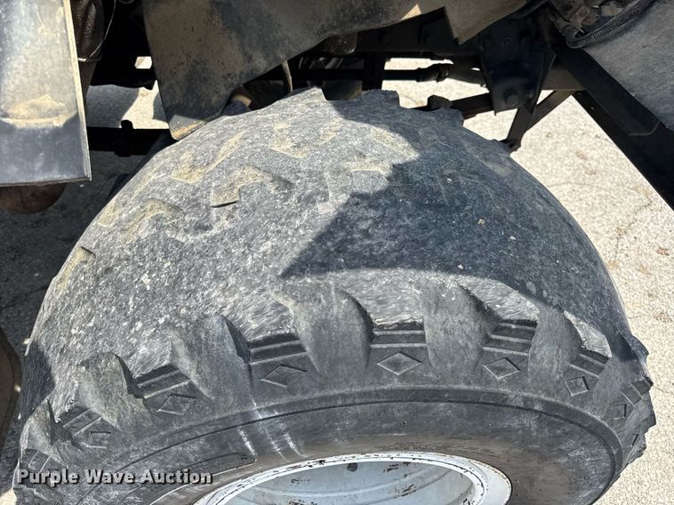 image for item DV4145 Big Wheels applicator truck