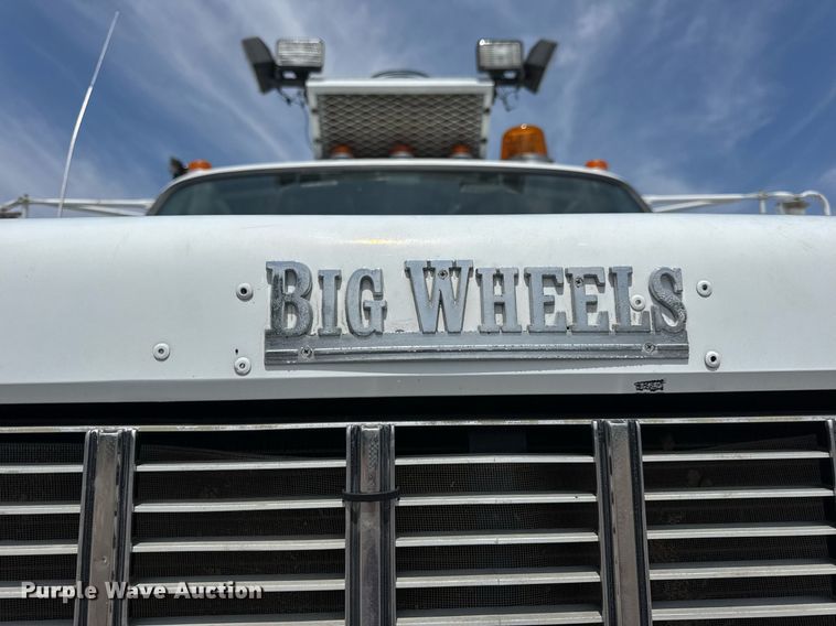 image for item DV4145 Big Wheels applicator truck