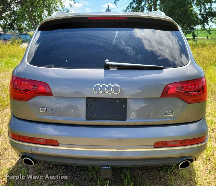 image for item DX7143 2014 Audi Q7 SUV