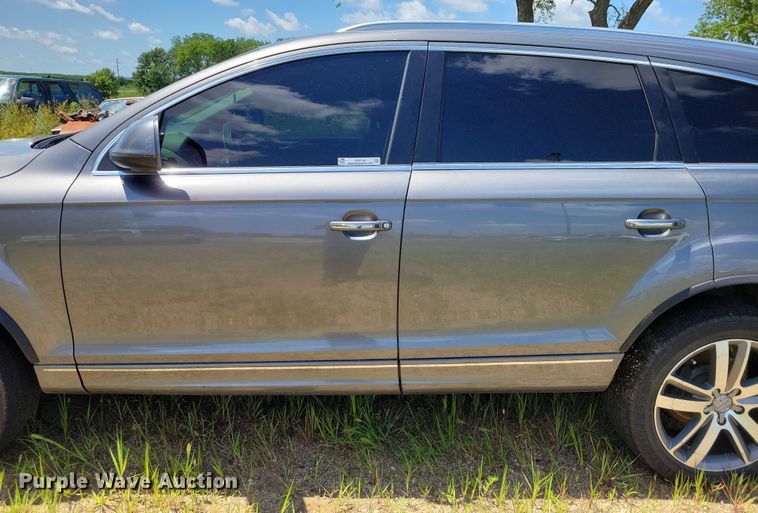 image for item DX7143 2014 Audi Q7 SUV