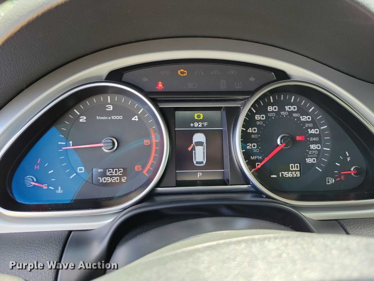 image for item DX7143 2014 Audi Q7 SUV