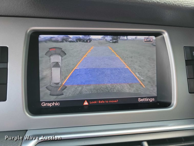 image for item DX7143 2014 Audi Q7 SUV