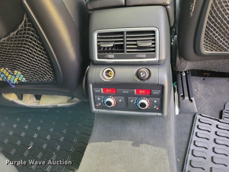 image for item DX7143 2014 Audi Q7 SUV