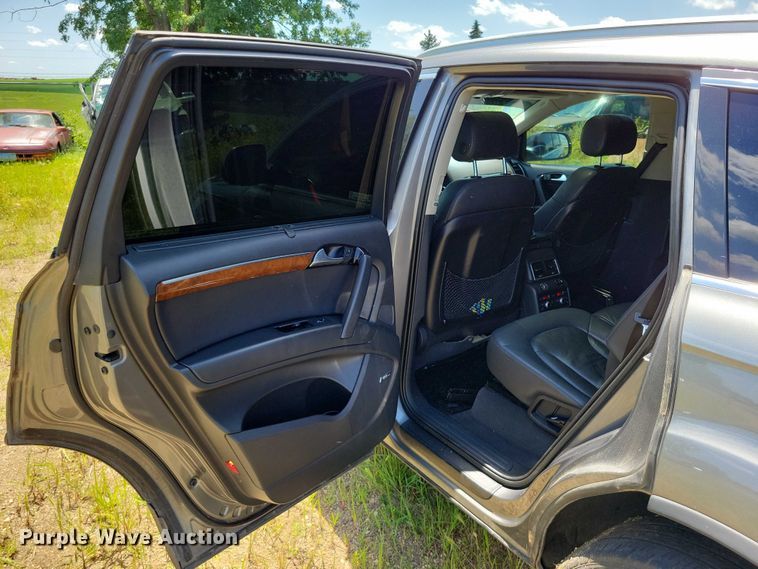 image for item DX7143 2014 Audi Q7 SUV