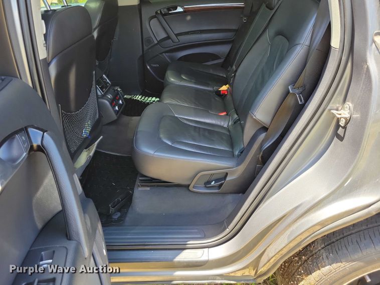 image for item DX7143 2014 Audi Q7 SUV