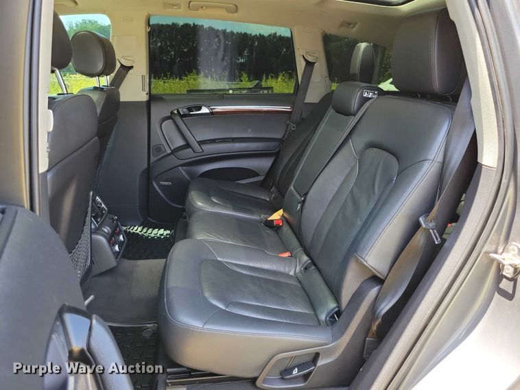 image for item DX7143 2014 Audi Q7 SUV